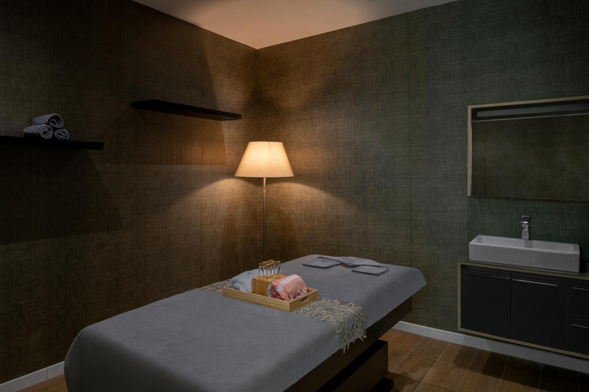 Movenpick Living Istanbul West Hotel Ngoại thất bức ảnh
