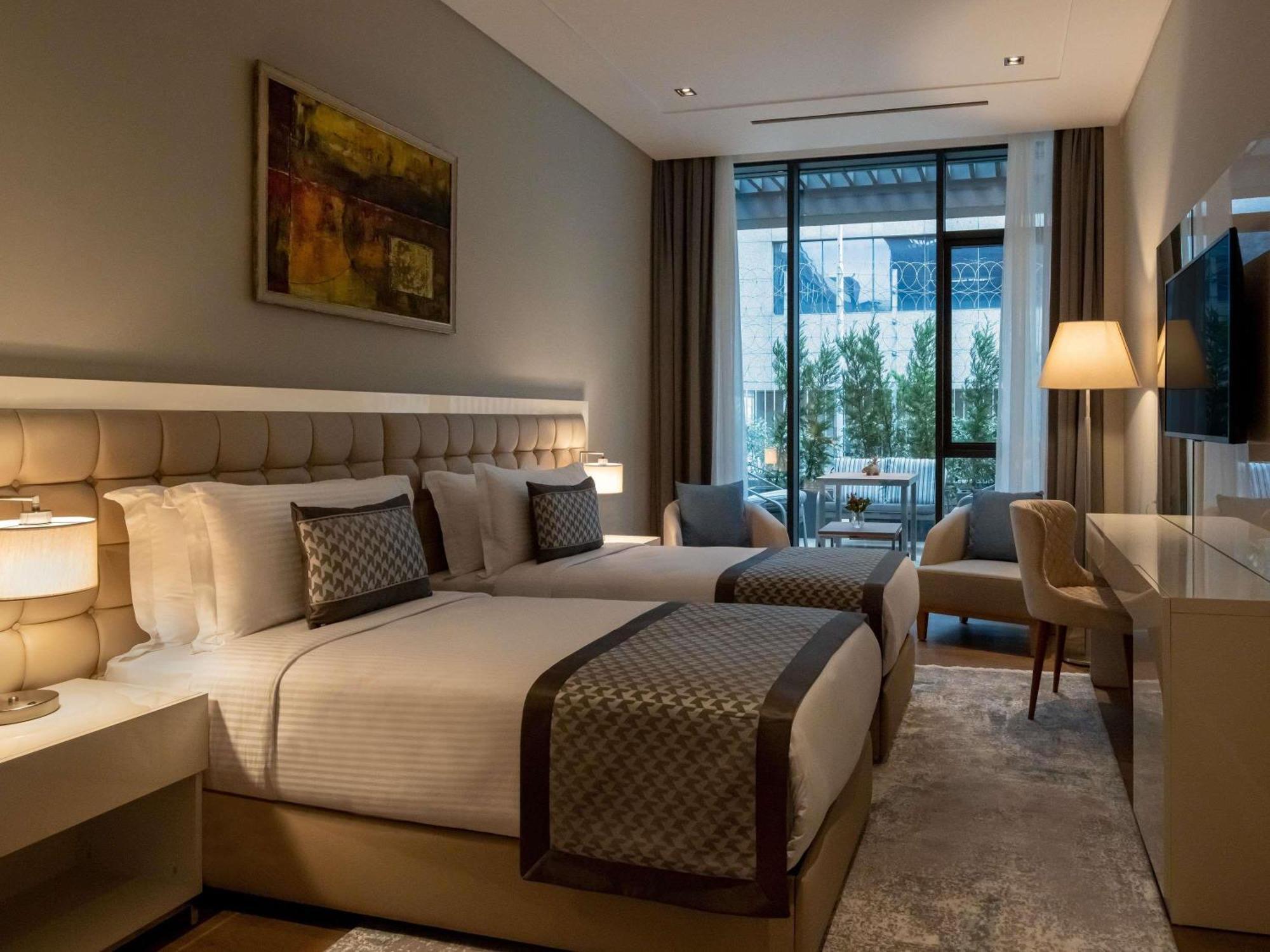 Movenpick Living Istanbul West Hotel Ngoại thất bức ảnh