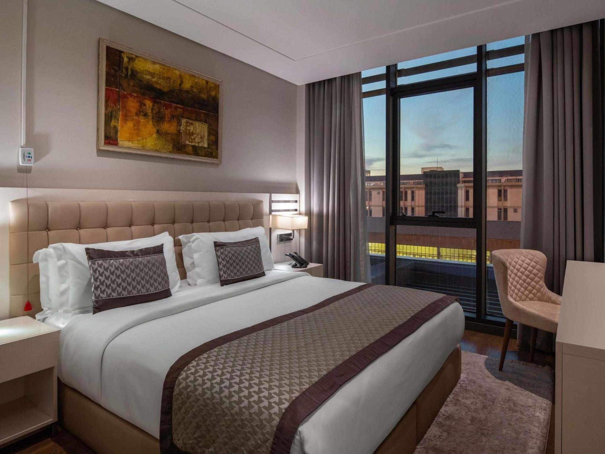 Movenpick Living Istanbul West Hotel Ngoại thất bức ảnh
