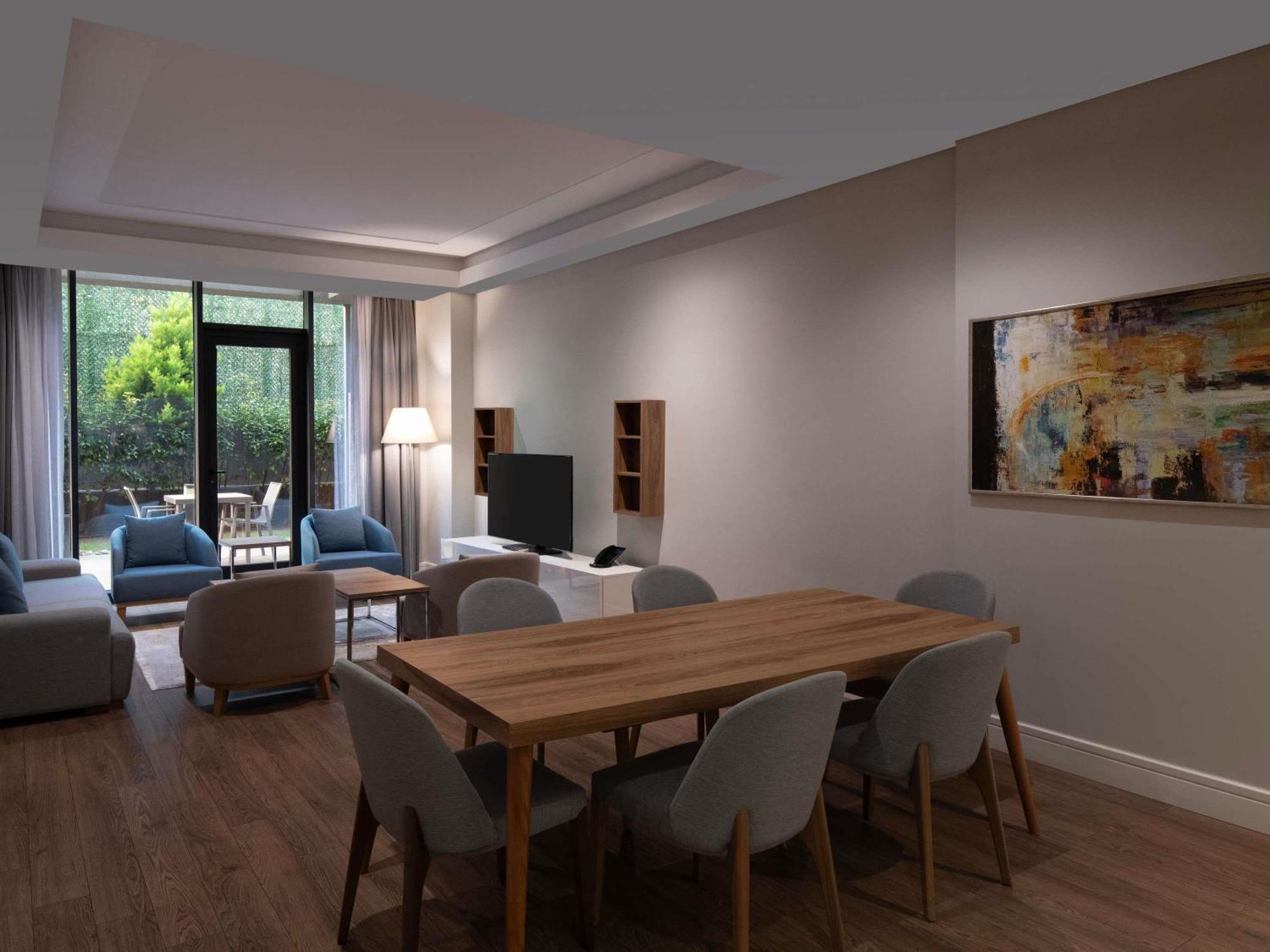 Movenpick Living Istanbul West Hotel Ngoại thất bức ảnh